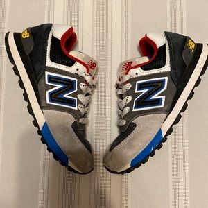 New Balance Unisex-Child 574 V1 Legends Lace-up Sneaker EUC